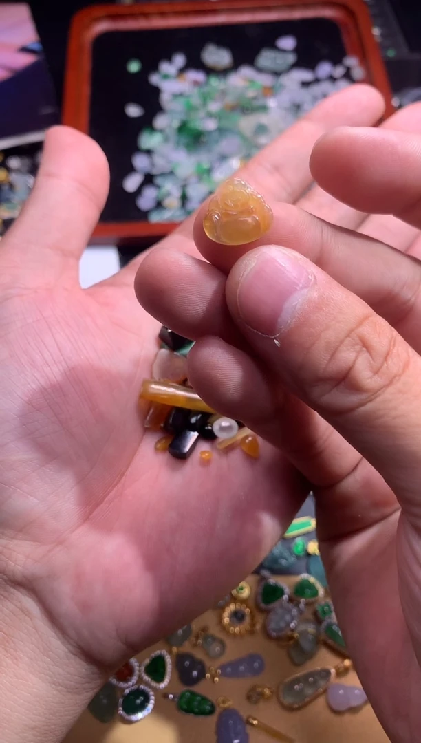 【闪购商品】翡翠吊坠(不含链)未镶嵌1