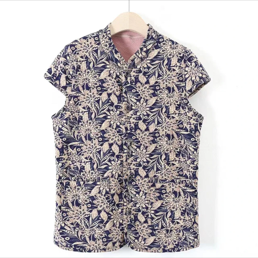 中老年妈妈秋冬立领开扣休闲加绒一体绒碎花保暖防寒短袖坎肩