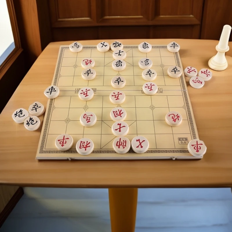中国象棋成人学生大号全套装实木便携式木制折叠棋盘益智传统设计