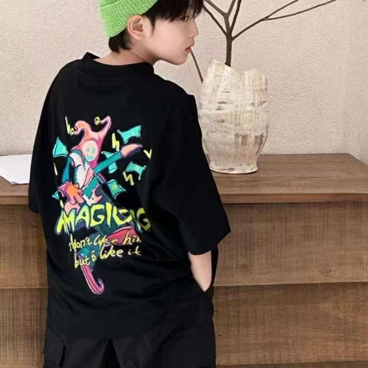 7206韩版2024夏季儿童时尚潮流宽松百搭黑色/白色小丑弹琴短袖