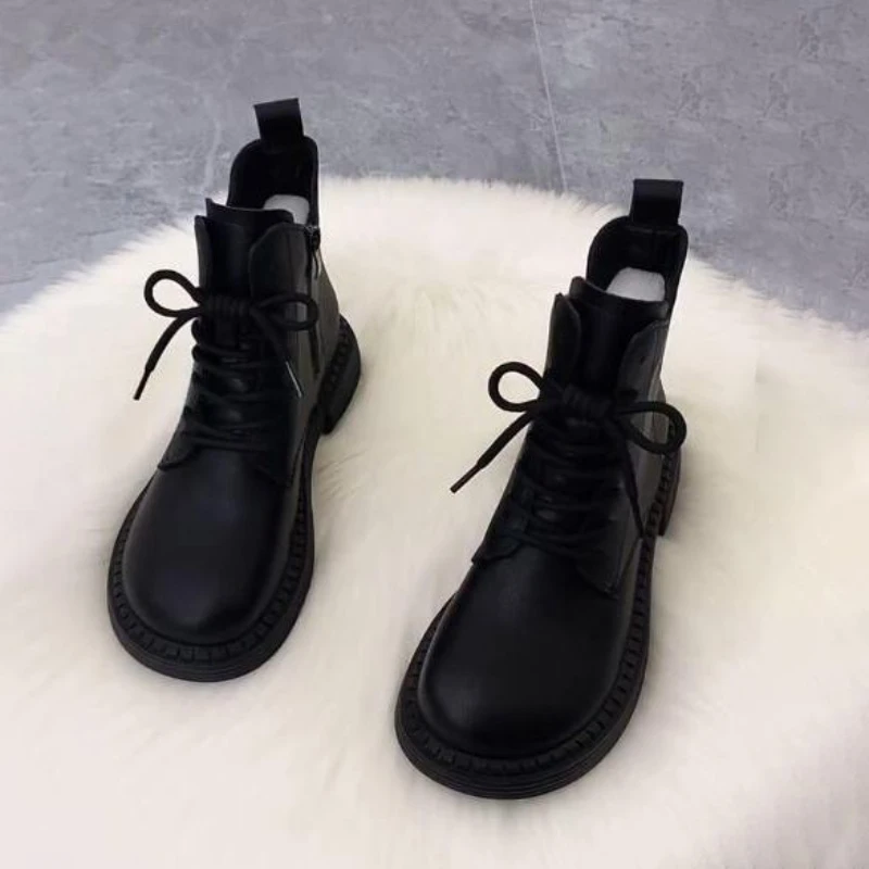 美拉德时尚芒果头马丁靴女英伦风2024秋冬新款加绒百搭厚底短靴子