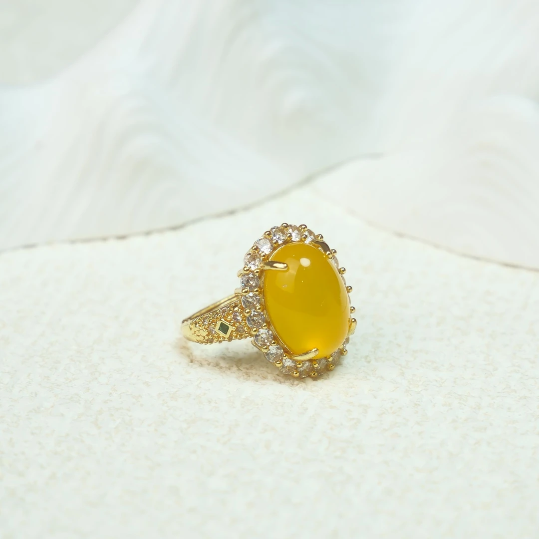 鸽子蛋黄玛瑙玉髓戒指【2091】