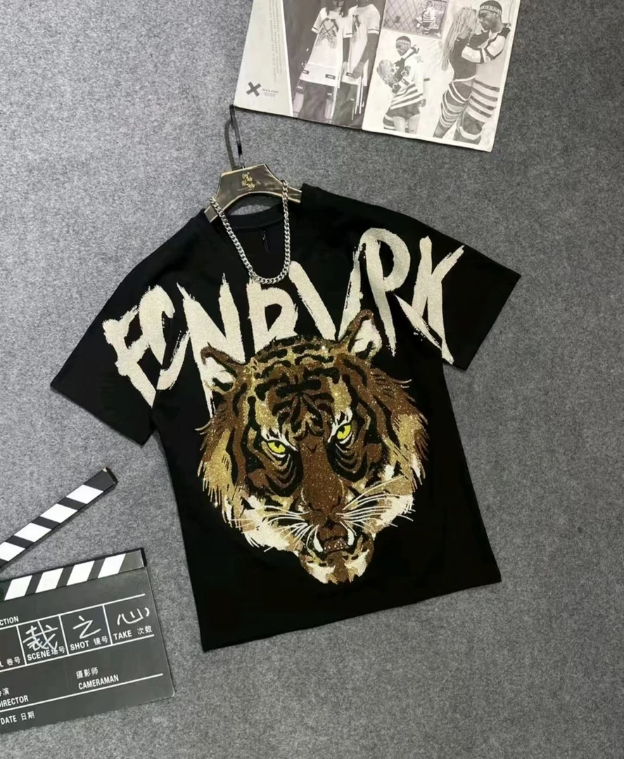 11817潮牌重工彩钻圆领字母老虎