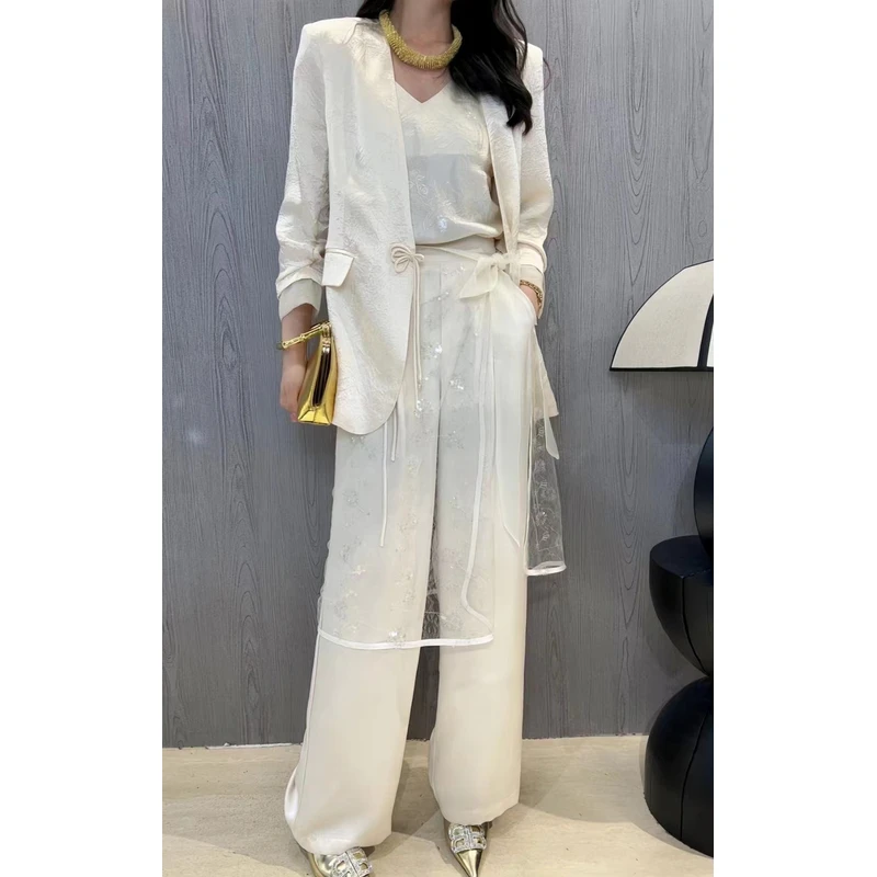 单件西服气质网红白色休闲西服设计师轻奢女士夏春季春长款8271