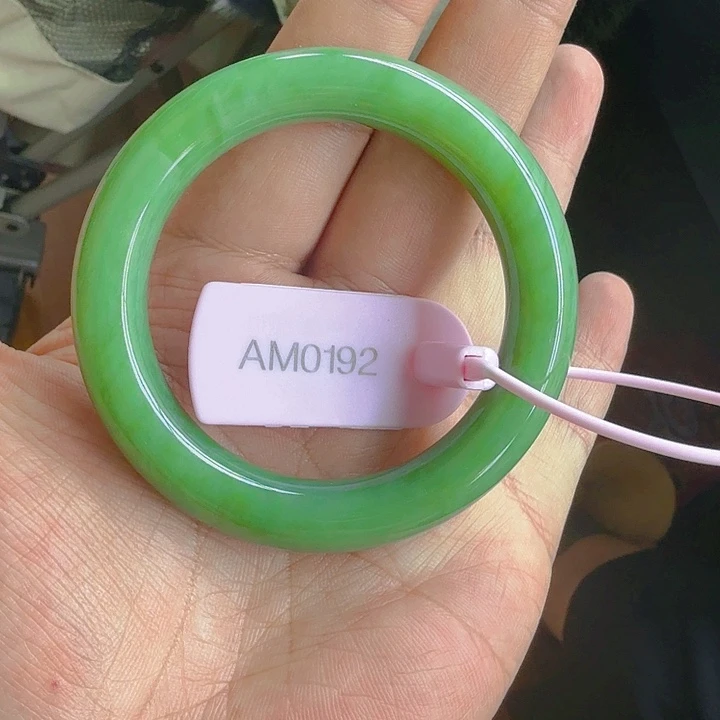 和田玉（碧玉）手镯未镶嵌56