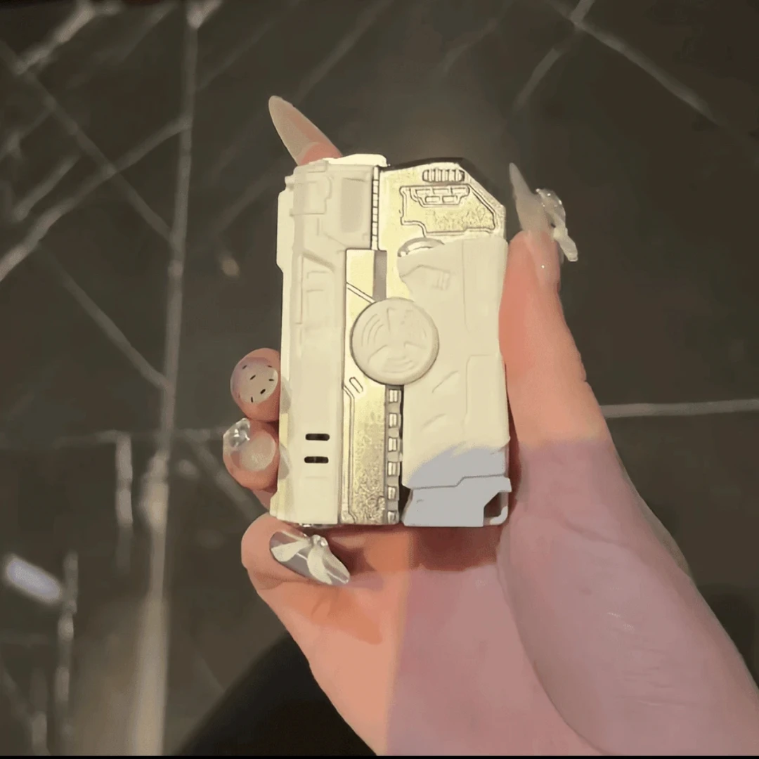 潮男炫酷枪酷炫旋转解压陀螺充气防风红焰打火机机甲手枪打火机