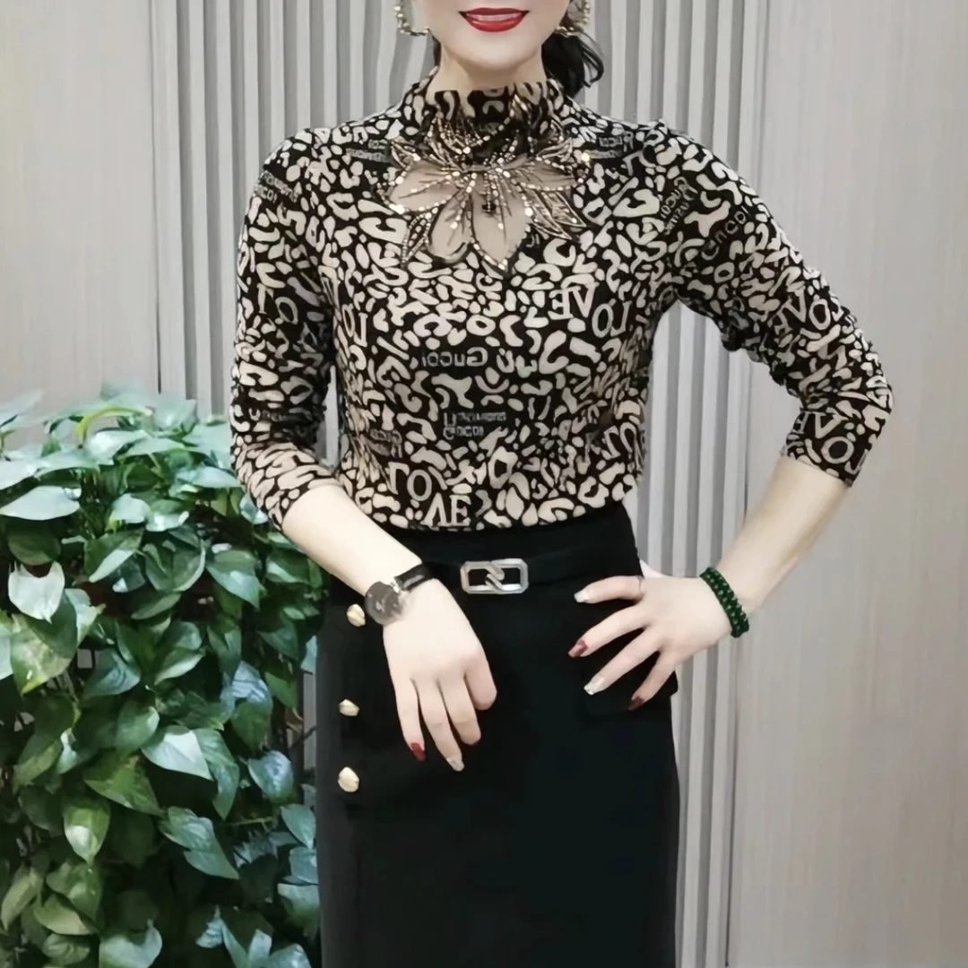 新款时尚韩版半高领镂空拼接豹纹女装上衣百搭气质显瘦加绒小衫