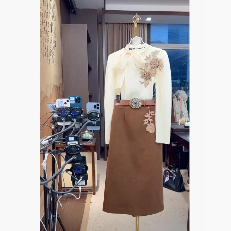 芙娜妮轻奢秋冬新款小众设计毛衣气质显瘦名媛女装两件套F2432258