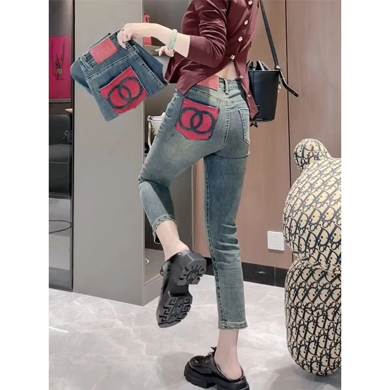 洋气修身弹力牛仔裤女秋季新款微胖显瘦穿搭大码九分直筒烟管裤子
