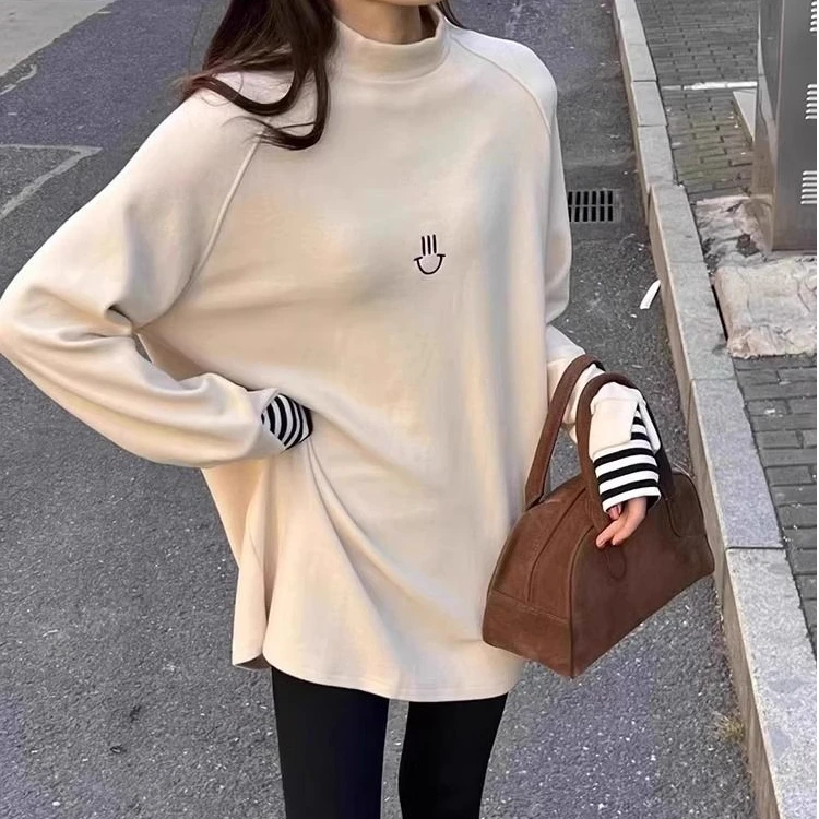 24秋冬韩版新款宽松刺绣笑脸条纹拼接半高领中长款磨毛长袖T恤女
