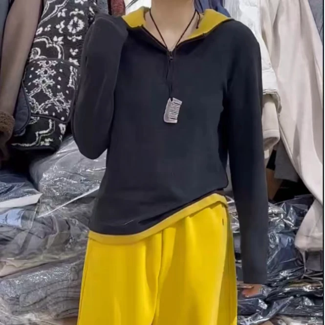 冬季新款显瘦撞色磨毛软糯连帽上衣（8880）