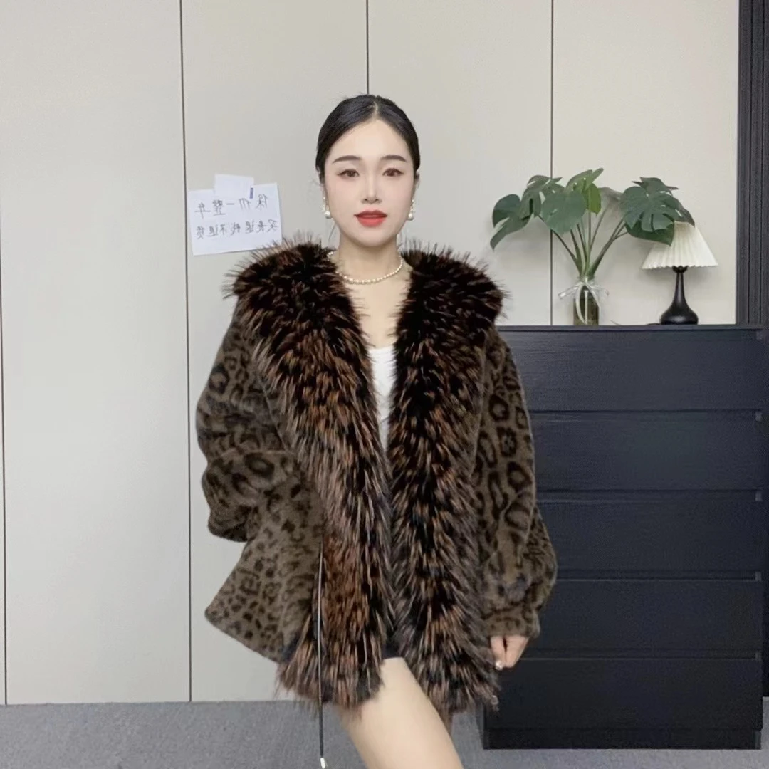 丹逸女装服饰推荐2024年新款-22077时尚经典保暖气质女装大衣外套