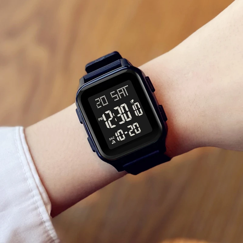 初高中学生男款女孩青少年运动防水夜光电子表儿童手表多功能男表