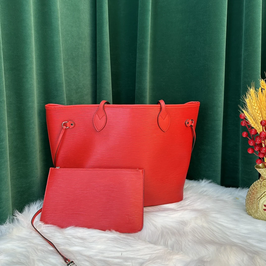 95新 LouisVuitton/路易威登 女士时尚经典红色水波纹NF二奢包包