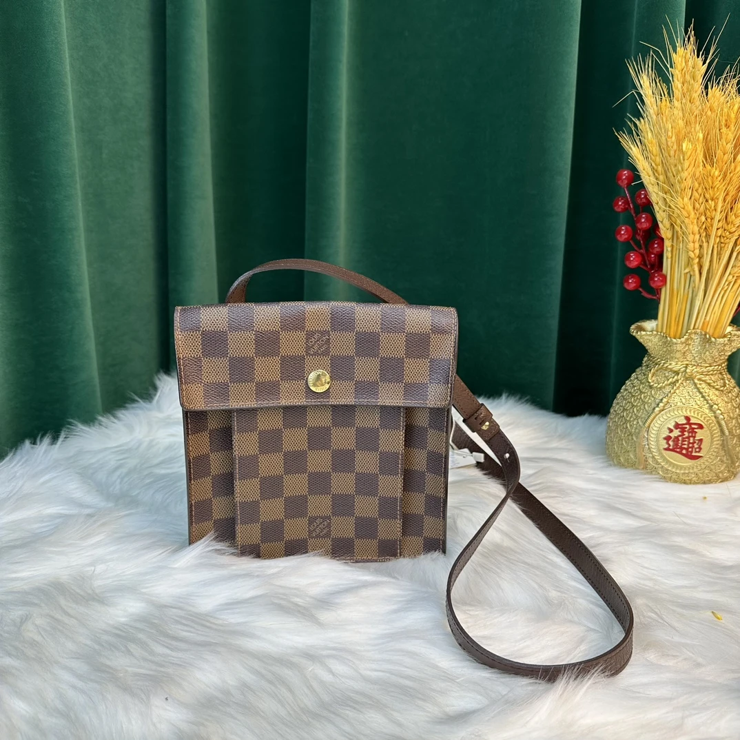 99新 LouisVuitton/路易威登 女士时尚经典棋盘格单肩斜跨 二奢包