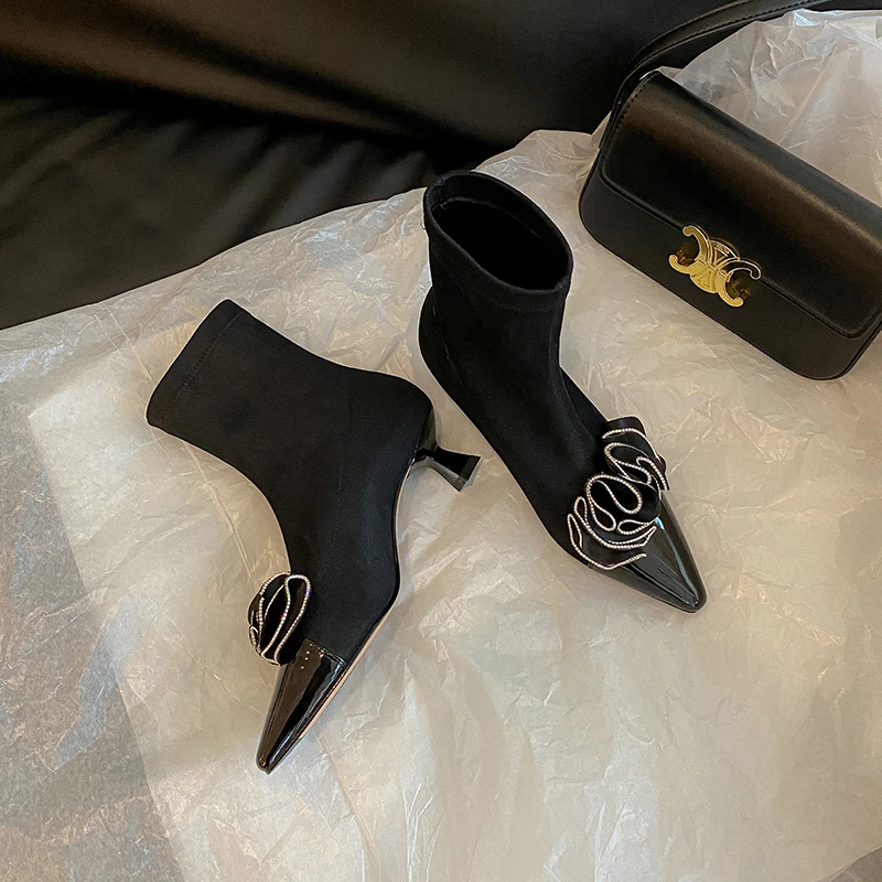 断码青沧断码价|跟高4.5cm｜黑色/浅灰绿色/细跟靴子短靴尖头瘦瘦