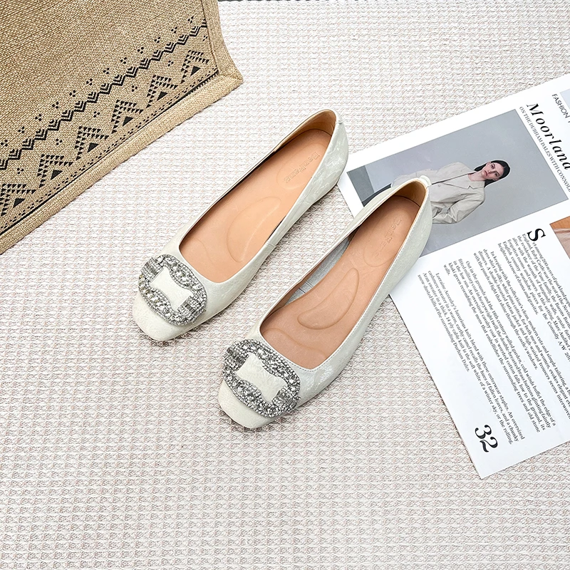 BANFANG女鞋|34-40|2.0cm|法式圆头浅口软面金属水钻平底单鞋女