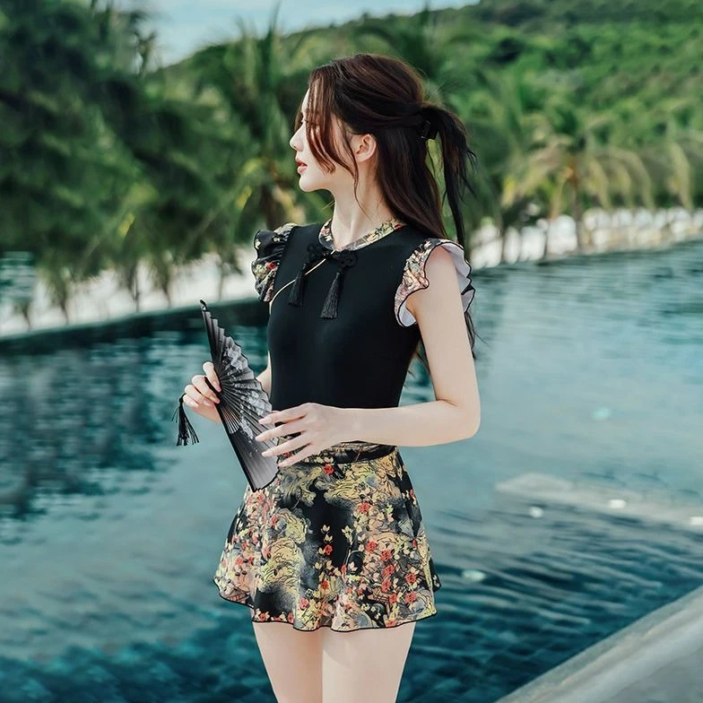 亦美珊连体游泳衣女2024年新款高级感旗袍显瘦国风保守海边遮肚子