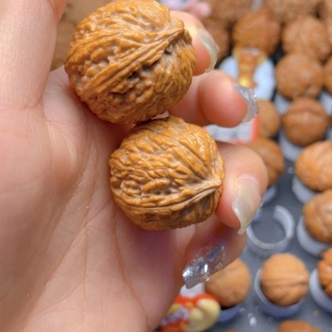 文玩核桃把件花***依文玩核桃