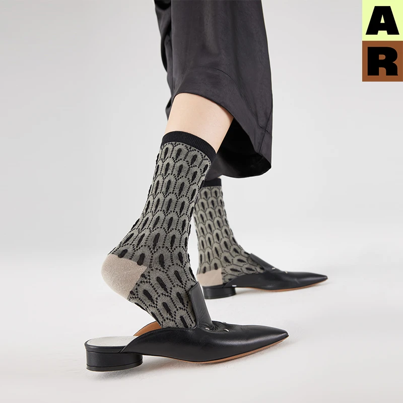 AR原创a线孔雀提花中筒袜女2023新款复古花纹无骨袜子秋冬设计线