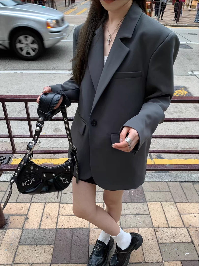 韩版小西装外套女春秋2025新款气质百搭小众宽松休闲网红短款西服