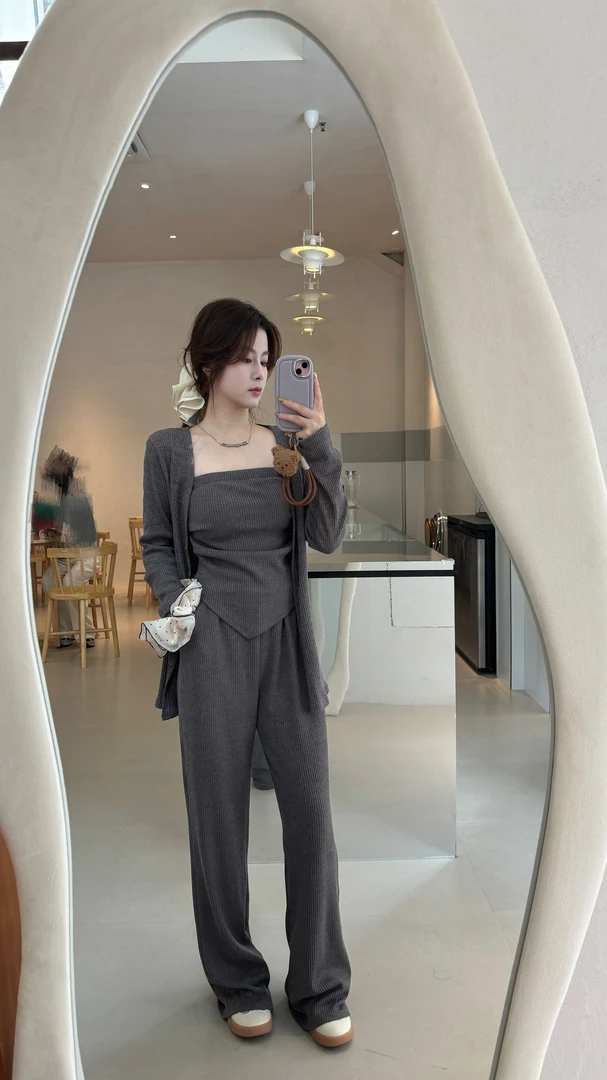 针织抹胸上衣开衫休闲裤三件套女秋冬新款高级感气质显瘦时尚套装