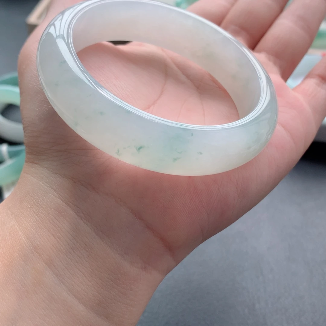 【闪购商品】翡翠手镯未镶嵌30号-56轮胎