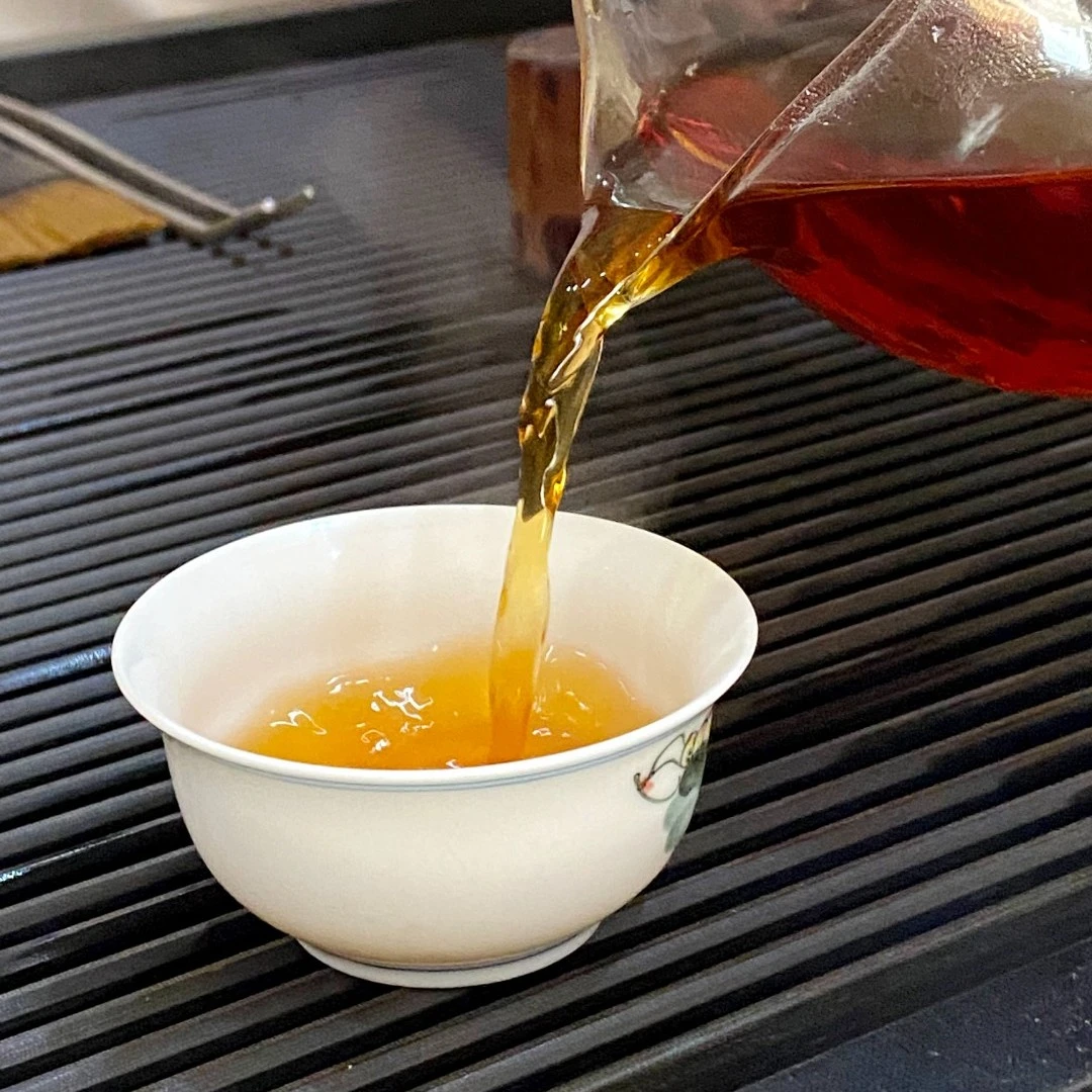 2003年 福海绿星星 生茶 357g一饼 普洱茶c