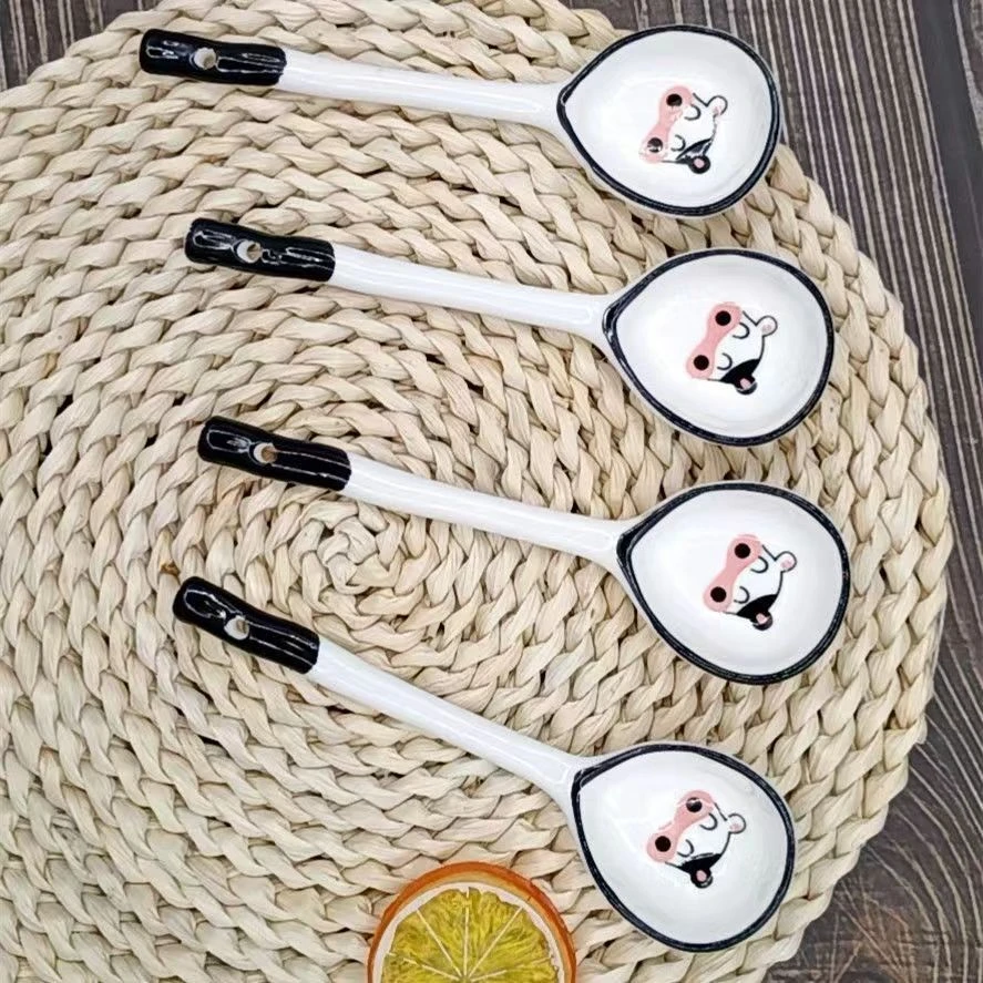 高温釉下彩陶瓷ins可爱奶牛长柄勺4个手绘汤勺家用汤圆勺子甜品勺