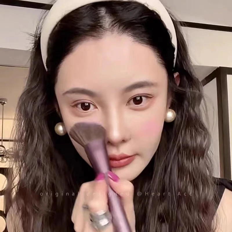 铜合金耳饰 棉花耳钉女2023气质爆款耳环法式轻奢高级感耳饰8726