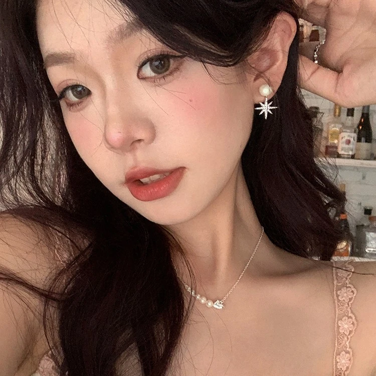 铜合金耳饰 八芒星耳钉女轻奢小众设计高级耳环百搭复古耳饰