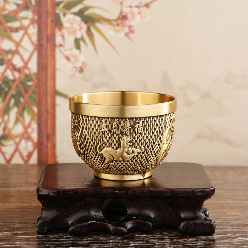 黄铜精雕五虎寿福杯客厅饭店装饰供水杯摆件家用供奉小铜碗圣水杯