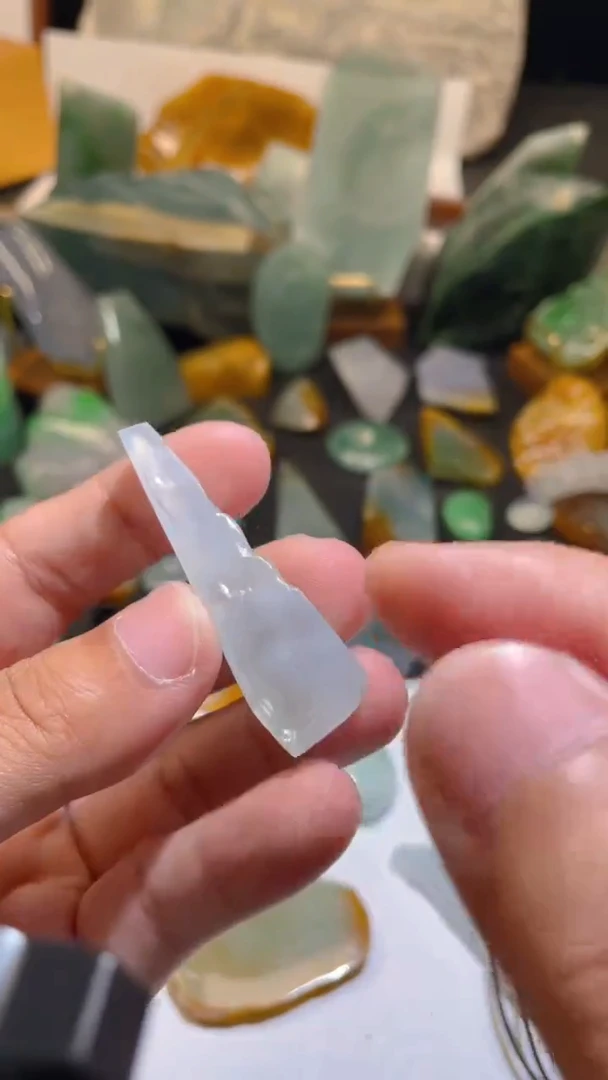 【闪购商品】定制翡翠未镶嵌翡翠