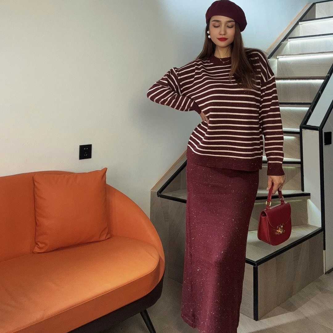 2024新款圆领条纹宽松套头时尚闪闪拼色针织毛衣半身裙两件套套装