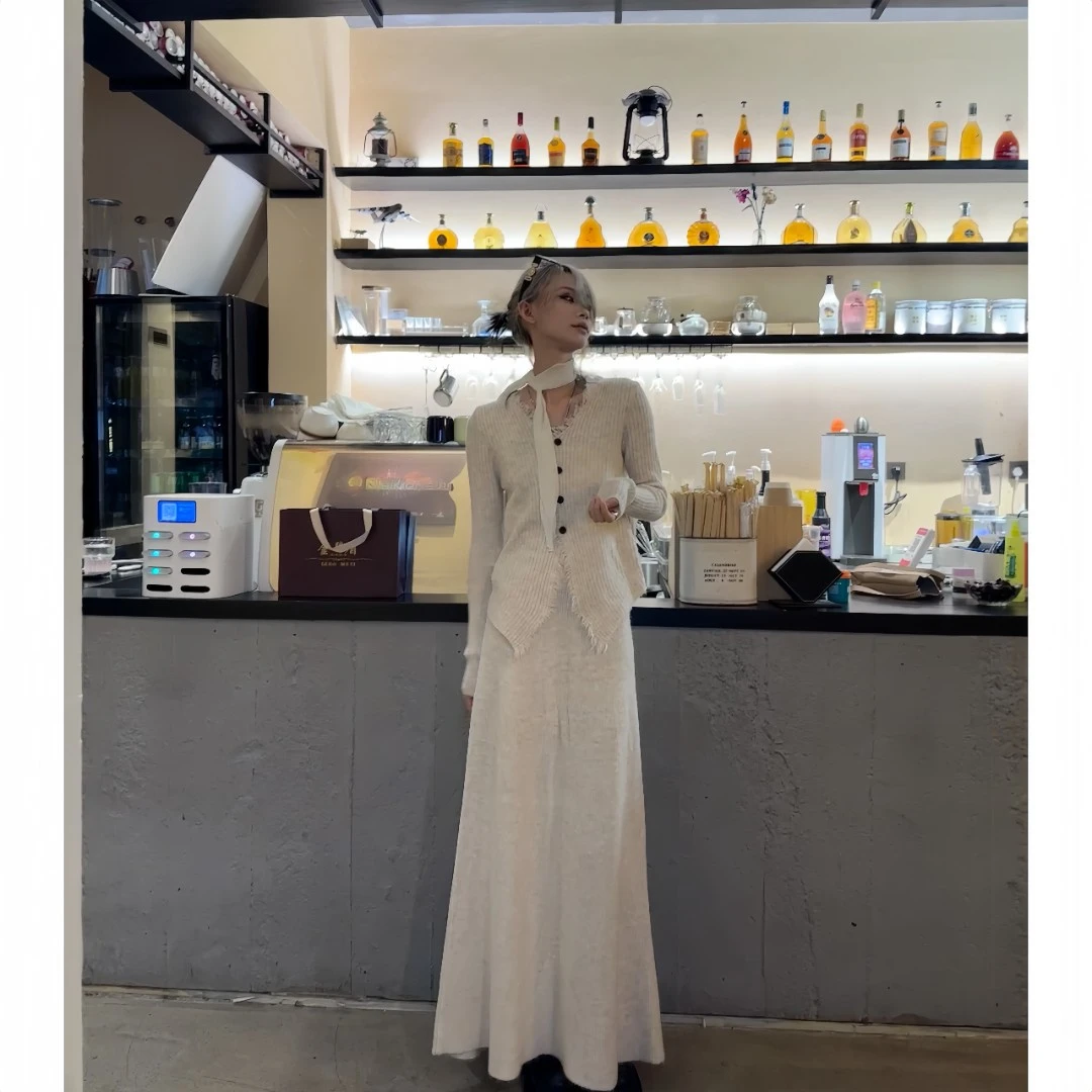 2024新款高级感慵懒风针织连衣裙女早秋半身裙长裙入秋穿搭一整套