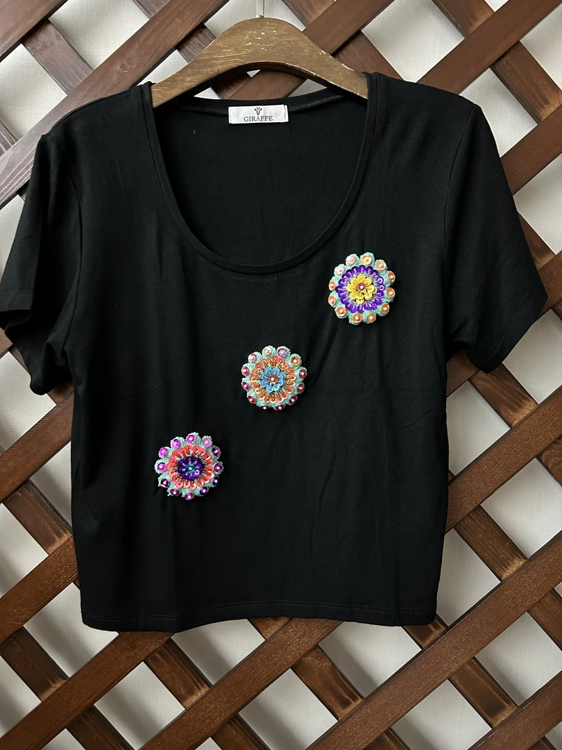 夏款度假民族风绣珠短款短袖T