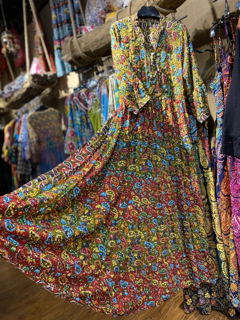 泰国高端手工钉珠大摆裙