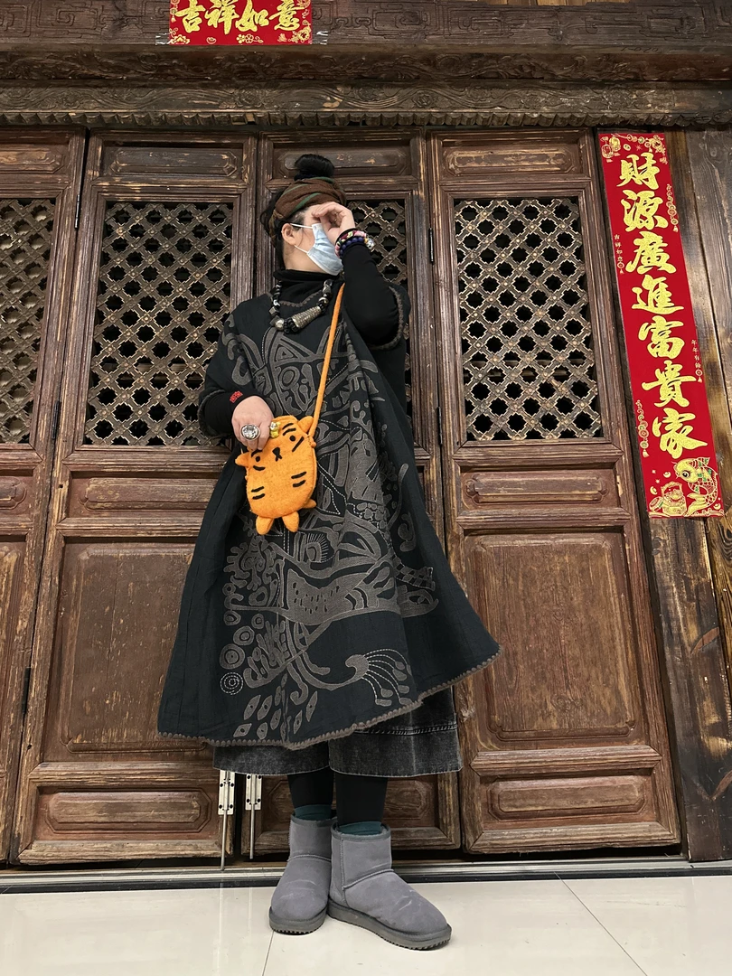 自留款高端小众刺绣民族风袍子