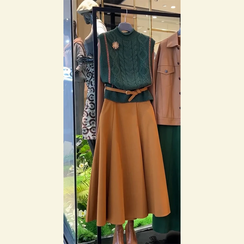 韩系穿搭一整套轻奢高级感女人味绿色针织马甲内搭半身裙套装女秋