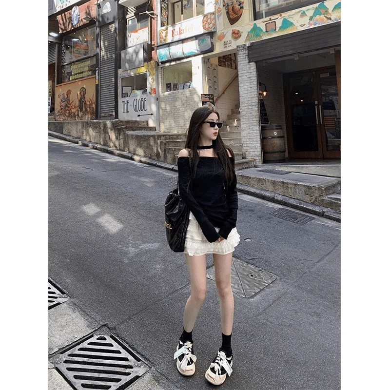 2024早秋新款气质时尚休闲风一字肩设计感长袖上衣高腰修身短裙女