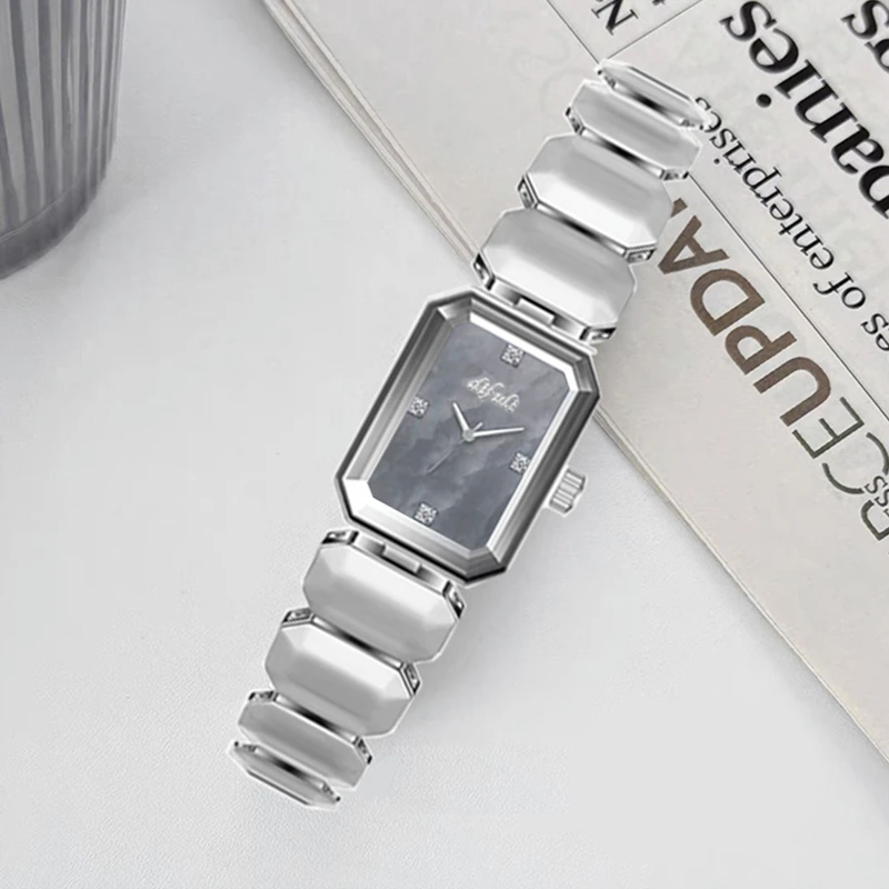 (贝贝专属)DF小香风方糖气质女士精致防水腕表