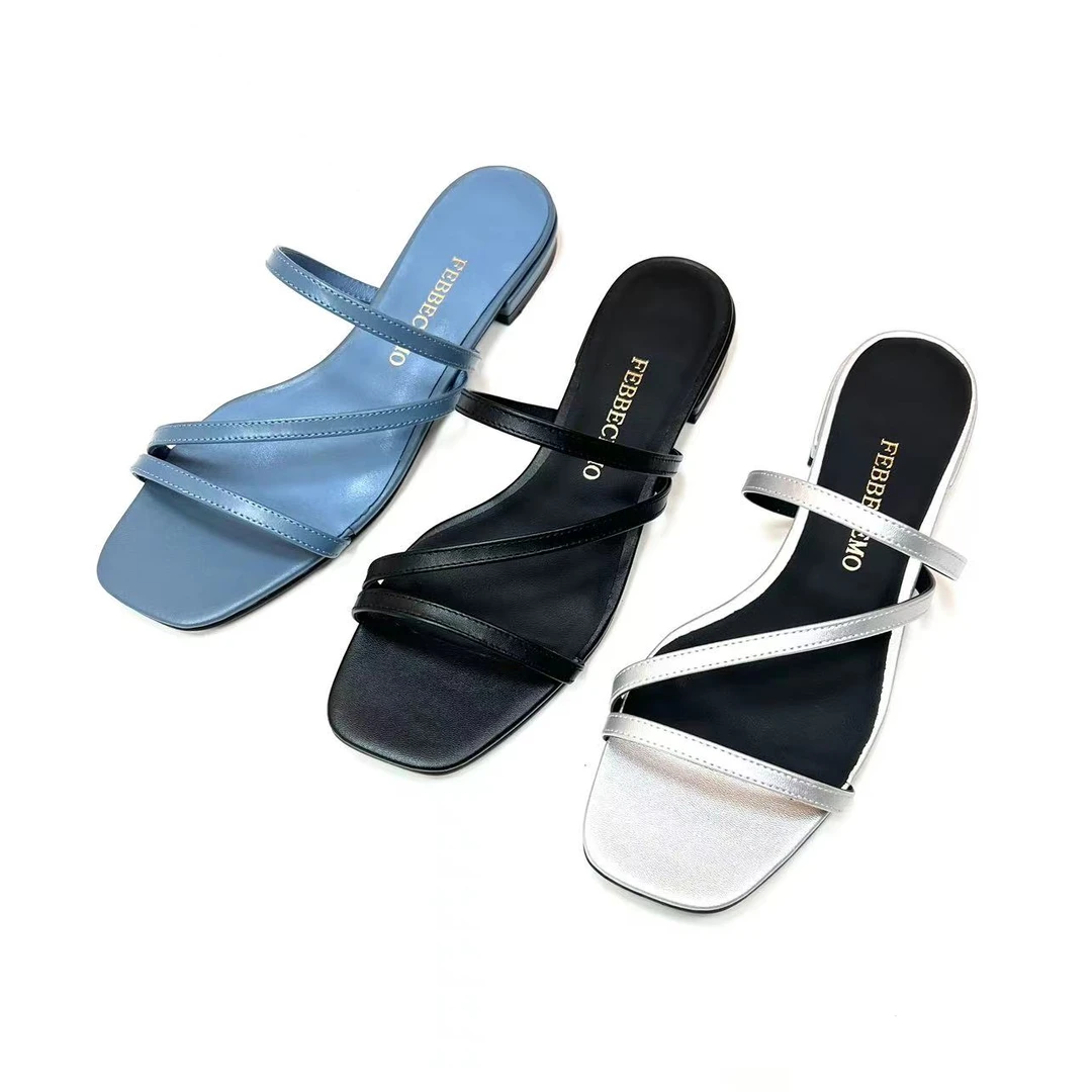 2024新款拖鞋经典时尚休闲百搭夏季女款露趾方头外穿防滑软底拖鞋