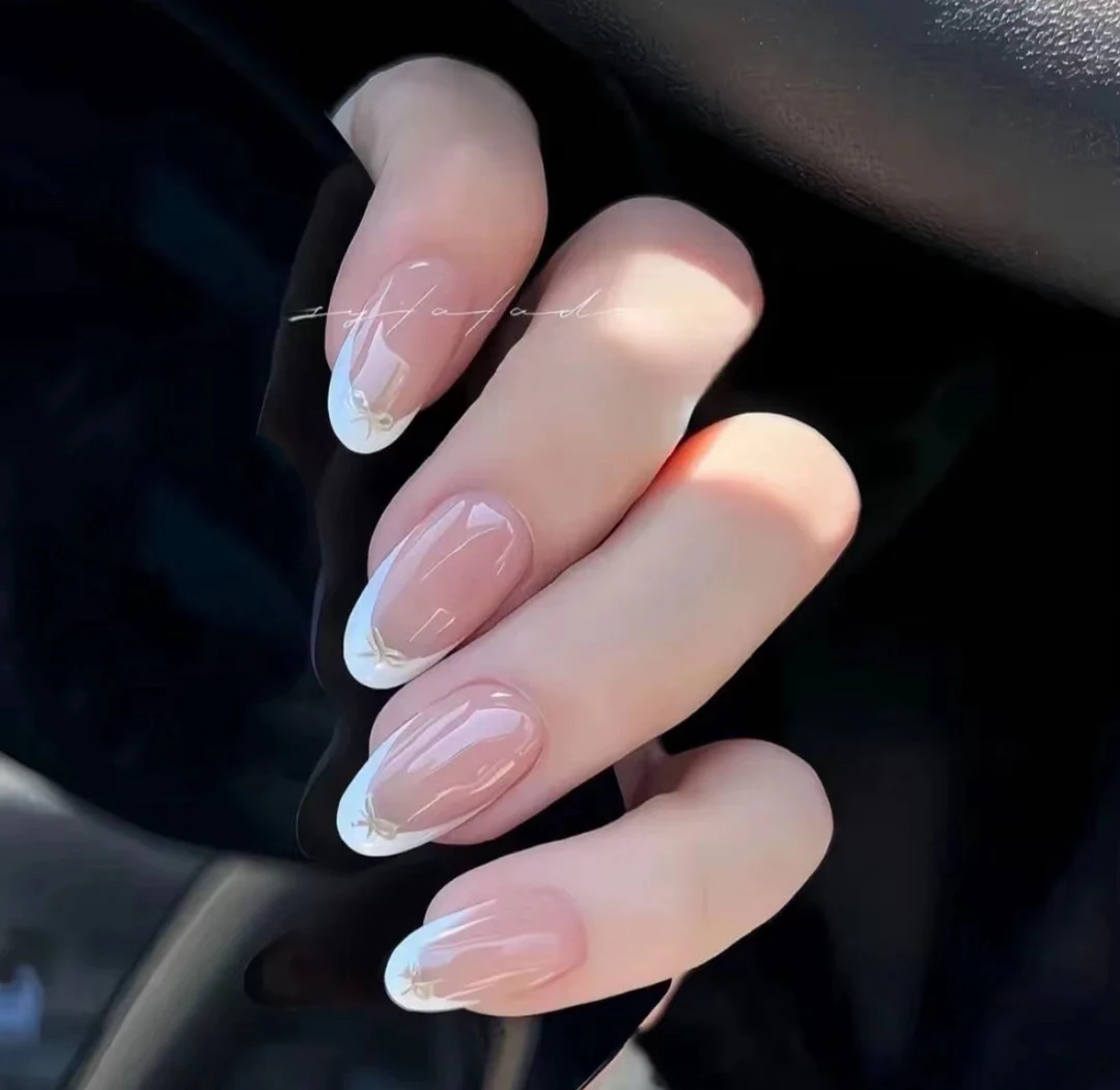 【4】孤品穿戴甲默认微瑕no退no换掉钻自粘