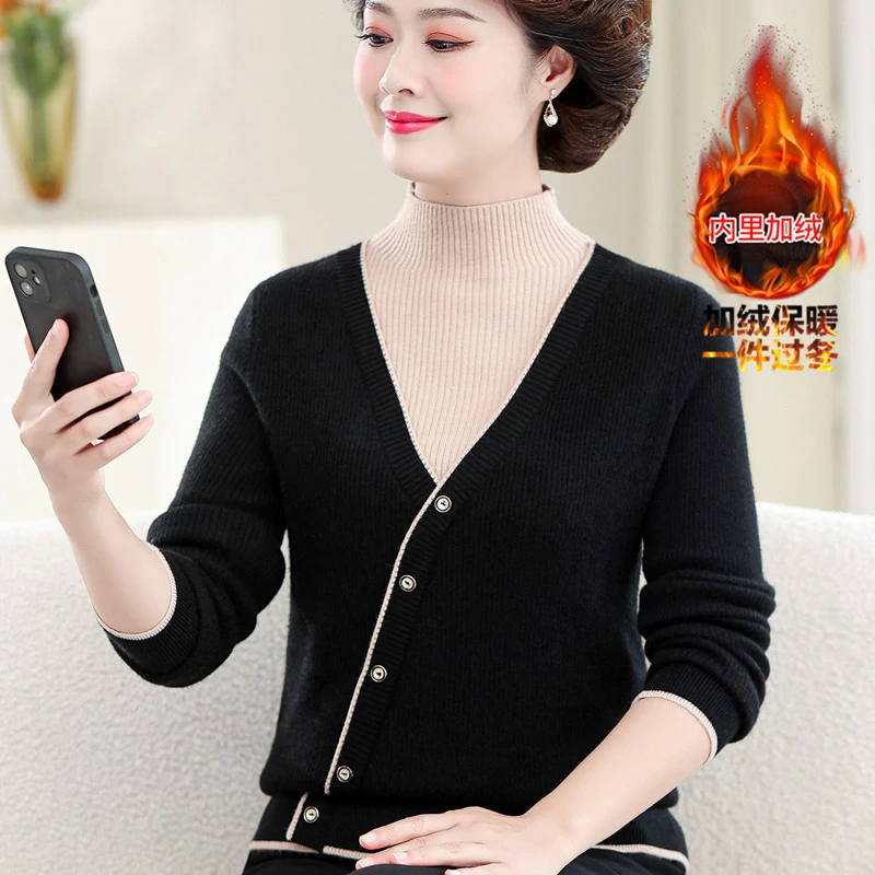 妈妈装冬季新款加厚加绒毛衣中老年女冬装半高领一体绒针织打底衫