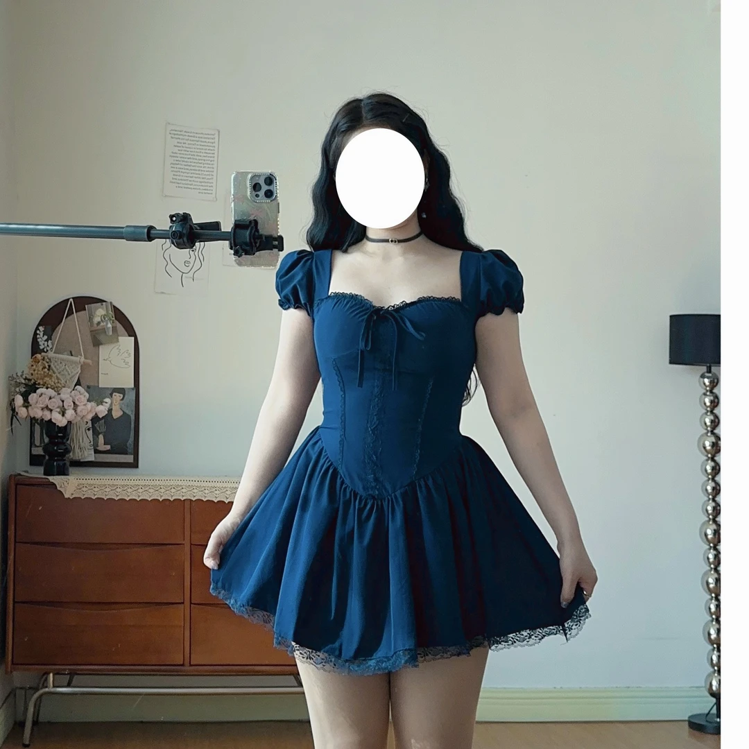 【我是号拉】深蓝色绑带泡泡袖收腰蕾丝边连衣裙