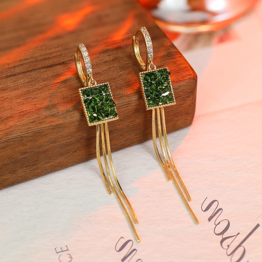 铜合金合成锆石耳饰 绿色方形气质轻奢时尚精致优雅长款流苏耳饰