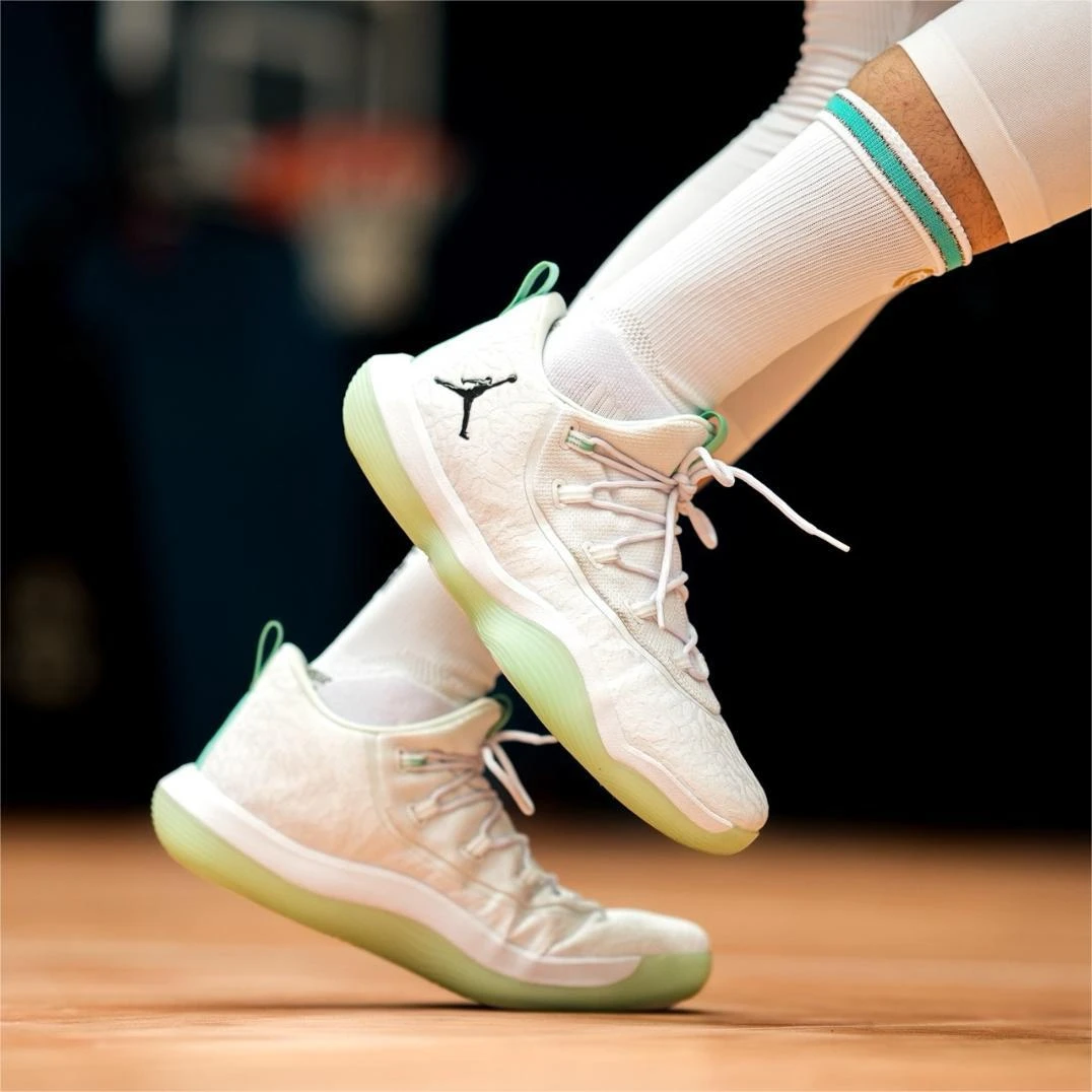 (微瑕慎拍)Nike/耐克Jodan 1 男款低帮实战篮球鞋AJ2664-117-42