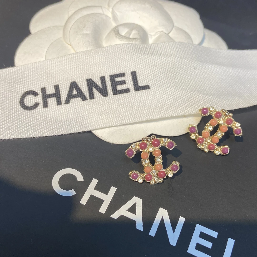 未使用 Chanel/香奈儿 素款 彩色 珐琅 双c 香槟金 耳钉CP0061