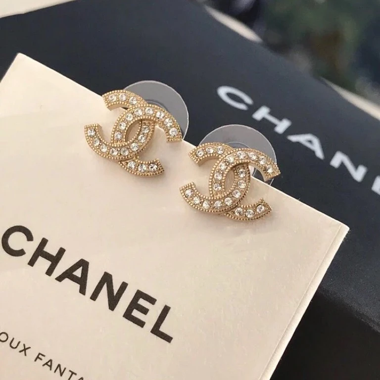 99新 Chanel/香奈儿 百搭款素款满钻耳钉20V JS0126