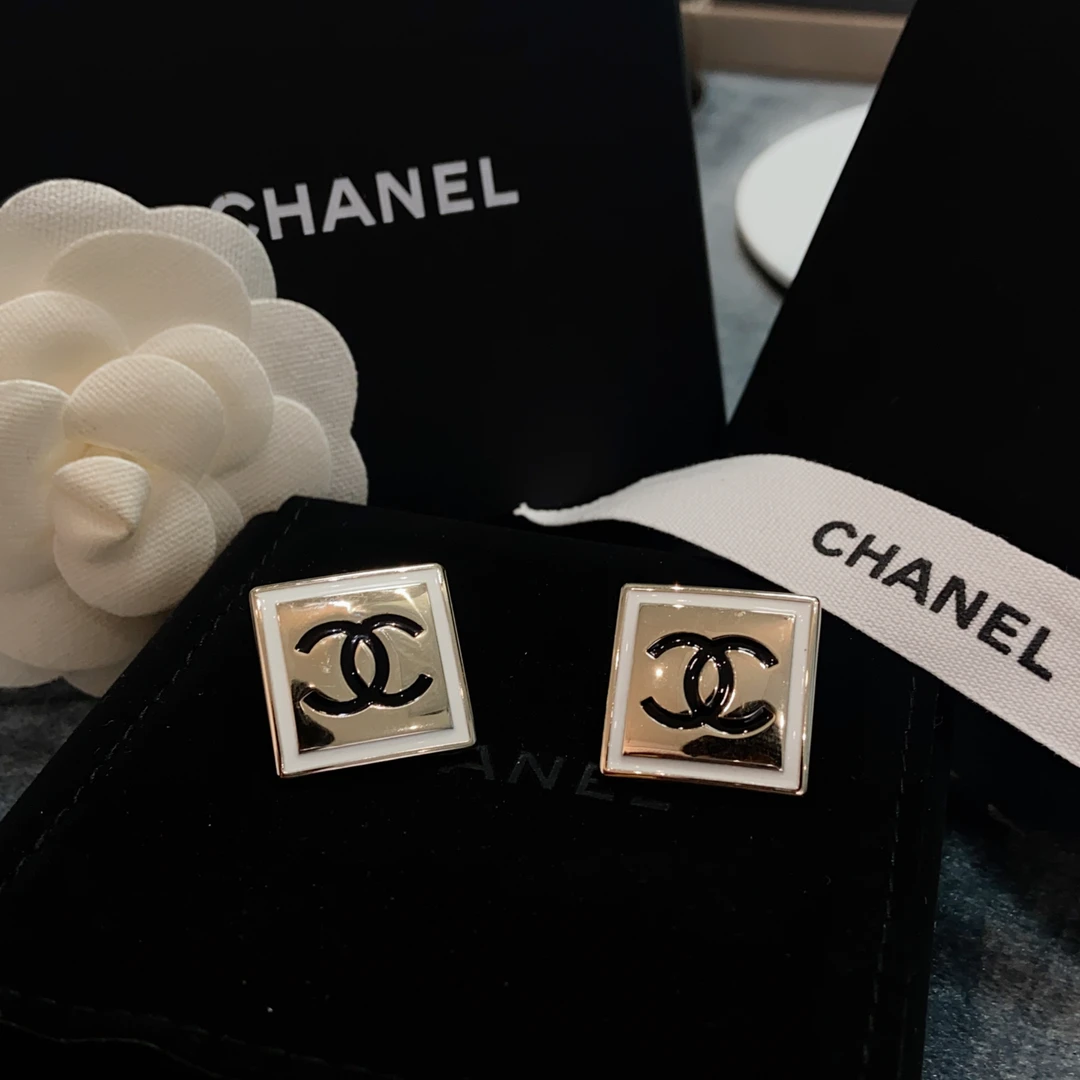 99新 Chanel/香奈儿 时尚优雅方糖法郎耳钉21BAL0008